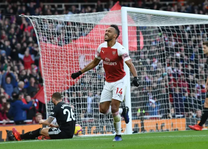 Framed Print : Aubameyang's Goal Celebration: Arsenal vs Burnley, Premier League 2018-19