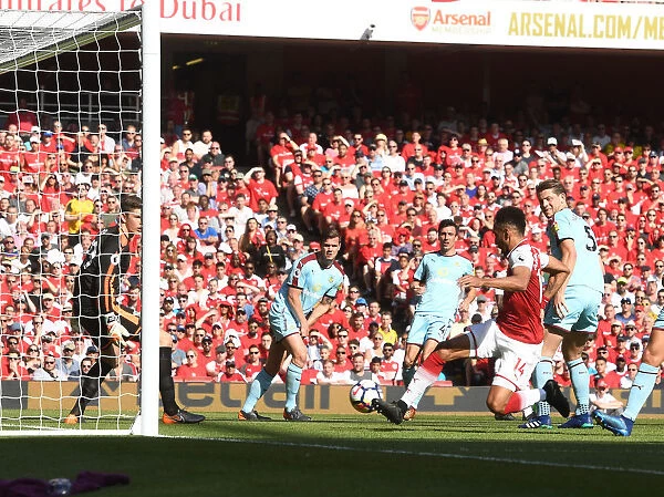 Aubameyang's Late Goal: Arsenal Secures Victory Over Burnley in 2017-18 Premier League