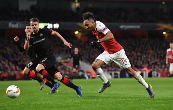 Framed Print : Aubameyang's Sneaky Move: Arsenal's Europa League Triumph over Stade Rennais Framed Print : Aubameyang's Sneaky Move: Arsenal's Europa League Triumph over Stade Rennais