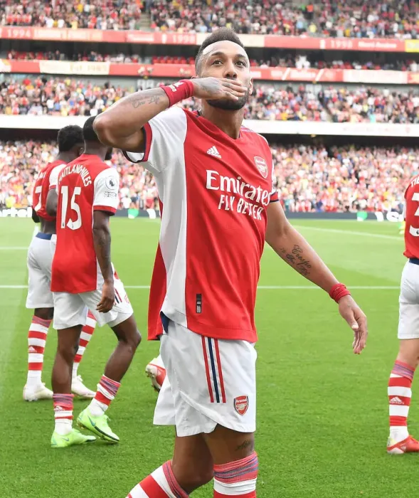 Framed Print : Aubameyang's Strike: Arsenal's Victory over Norwich City in Premier League 2021-22