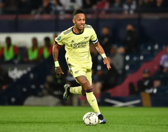 Framed Print : Aubameyang's Stunner: Arsenal Reach Carabao Cup Round 3 with Win over West Brom