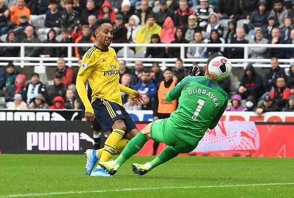 Aubameyang's Stunner: Arsenal Survives Newcastle Thriller in Premier League Opener