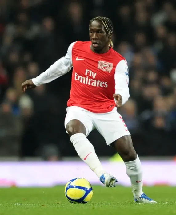 Framed Print : Bacary Sagna in Action: Arsenal vs. Aston Villa, FA Cup 2011-12