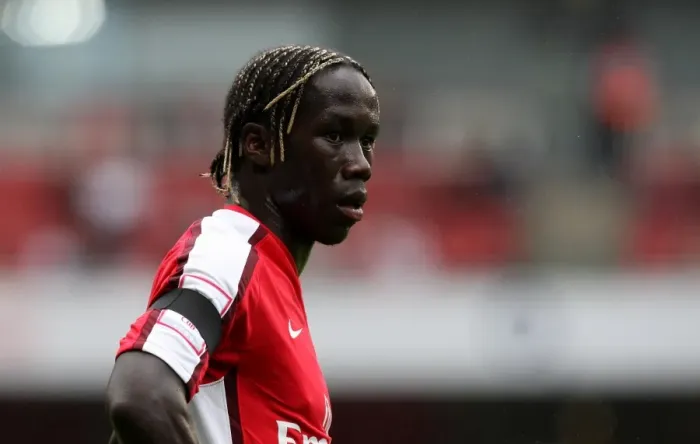 Framed Print : Bacary Sagna in Action: Arsenal's Victory over Atletico Madrid, Emirates Cup 2009 (2:1)