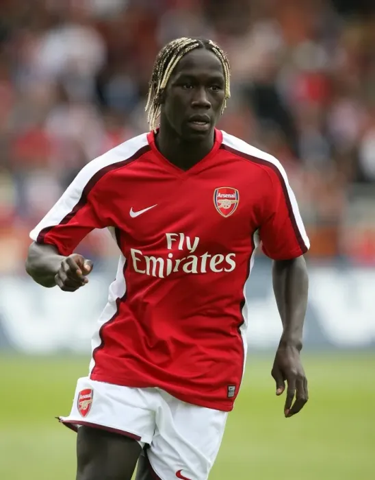 Framed Print : Bacary Sagna in Action: Barnet 1-2 Arsenal (Pre-Season Friendly, 2008)