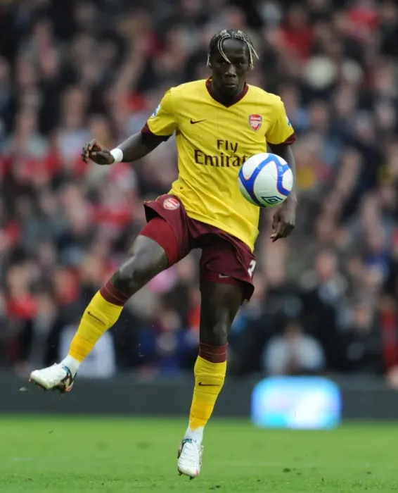 Framed Print : Bacary Sagna (Arsenal). Manchester United 2: 0 Arsenal, FA Cup Sixth Round