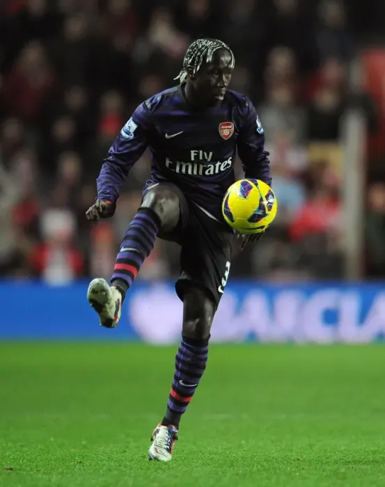 Framed Print : Bacary Sagna (Arsenal). Southampton 1: 1 Arsenal. Barclays Premier League. St. Marys Stadium