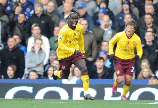Bacary Sagna celebrates scoring the first Arsenal goal. Everton 1: 2 Arsenal