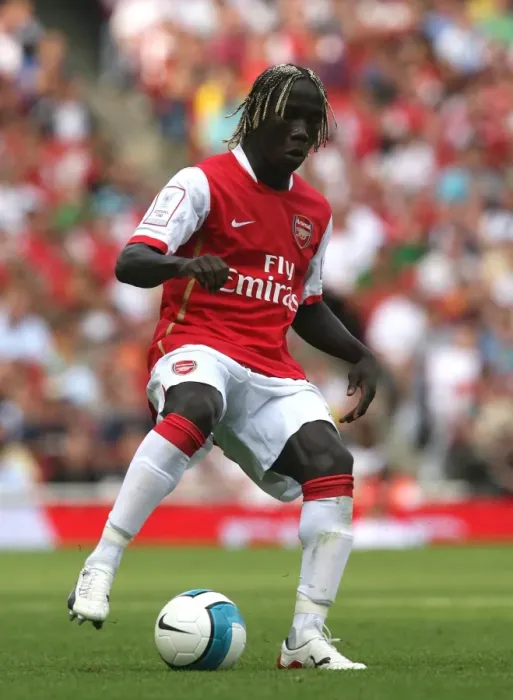 Framed Print : Bacary Sagna's Game-Winning Performance: Arsenal's Triumph Over Paris Saint-Germain at Emirates Cup, 2007