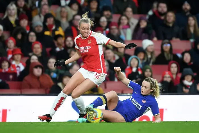 Framed Print : Battle of the Blues: Arsenal vs. Chelsea - Barclays Women's Super League (2023-24)