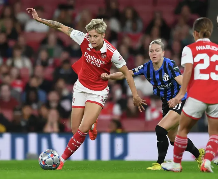 Framed Print : Battle in Group C: Arsenal vs FC Zurich - UEFA Women's Champions League