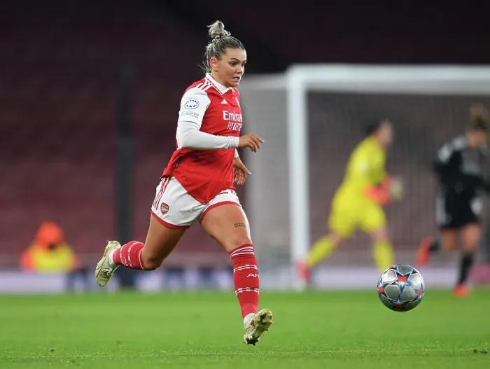 Framed Print : Battle in Group C: Arsenal Women vs Juventus Women - UEFA Women's Champions League at Emirates Stadium, London (December 2022) Framed Print : Battle in Group C: Arsenal Women vs Juventus Women - UEFA Women's Champions League at Emirates Stadium, London (December 2022)