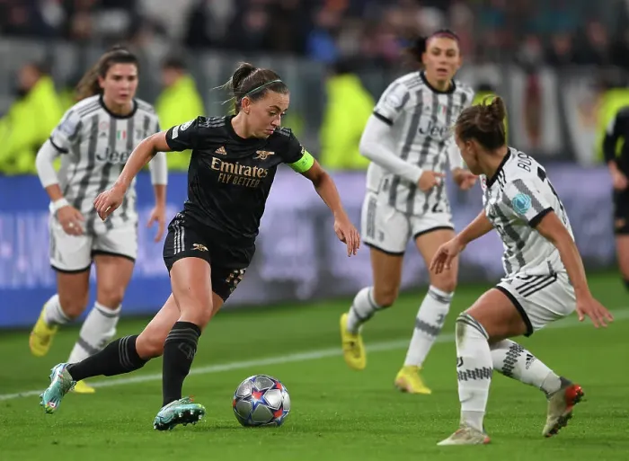 Framed Print : Battle in Group C: Juventus vs. Arsenal - UEFA Women's Champions League Framed Print : Battle in Group C: Juventus vs. Arsenal - UEFA Women's Champions League