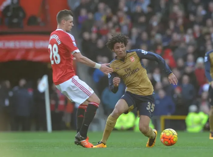 Framed Print : Battle in the Midfield: Elneny vs Schneiderlin (Manchester United vs Arsenal, 2015 / 16)