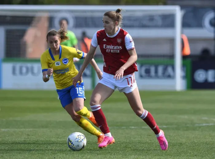 Framed Print : Battle of the Stars: Miedema vs. Green in Empty Arsenal Stadium