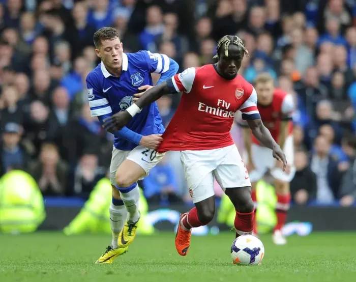 Framed Print : Battleground Goodison: Sagna vs. Barkley - Everton vs. Arsenal, Premier League 2013 / 14