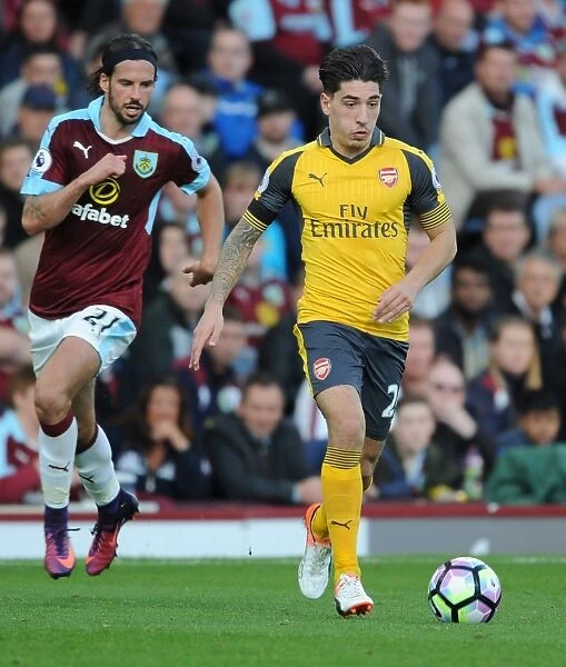 Bellerin Blasts Past Boyd: Arsenal's Thrilling Victory over Burnley, Premier League 2016-17