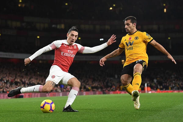 Bellerin vs. Castro: Intense Battle at Emirates Stadium - Arsenal vs. Wolverhampton Wanderers, Premier League 2018-19