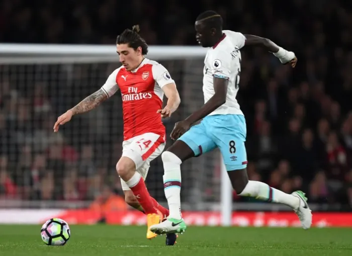 Framed Print : Bellerin vs. Kouyate: Battle at the Emirates - Arsenal vs. West Ham United, Premier League