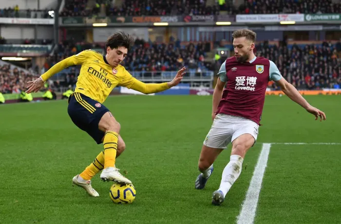 Framed Print : Bellerin vs Taylor: Burnley vs Arsenal, Premier League Clash (February 2020) Framed Print : Bellerin vs Taylor: Burnley vs Arsenal, Premier League Clash (February 2020)