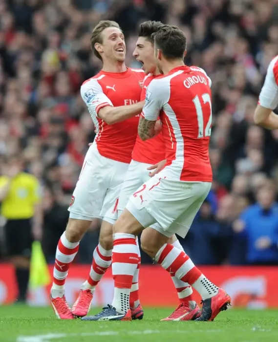 Framed Print : Bellerin's Goal: Arsenal's Thrilling Comeback Against Liverpool (2014-15)