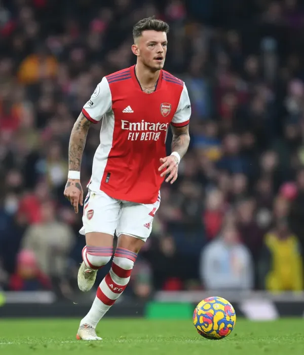 Framed Print : Ben White in Action: Arsenal vs. Burnley, Premier League 2021-22