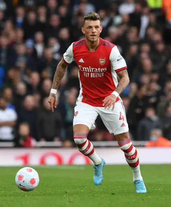 Framed Print : Ben White in Action: Arsenal vs. Leicester City, Premier League 2021-22