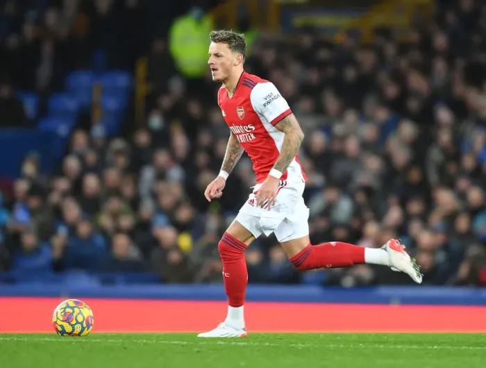 Framed Print : Ben White in Action: Everton vs Arsenal, Premier League 2020-21 Framed Print : Ben White in Action: Everton vs Arsenal, Premier League 2020-21