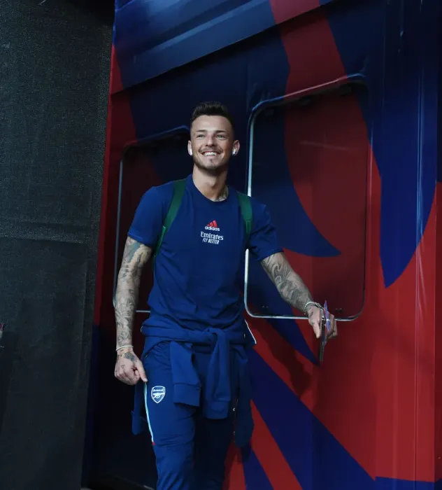 Framed Print : Ben White: Arsenal Defender's Determined Preparation Ahead of Crystal Palace Showdown Framed Print : Ben White: Arsenal Defender's Determined Preparation Ahead of Crystal Palace Showdown