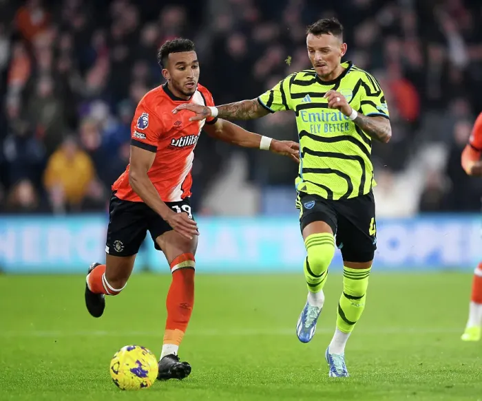 Framed Print : Ben White Stands Firm: Arsenal's Defender Shines Amidst Luton's Pressure in Premier League Clash (2023-24) Framed Print : Ben White Stands Firm: Arsenal's Defender Shines Amidst Luton's Pressure in Premier League Clash (2023-24)