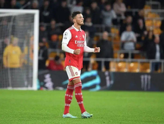Framed Print : Ben White's Euphoric Moment: Arsenal Secure Hard-Fought Victory Over Wolverhampton Wanderers