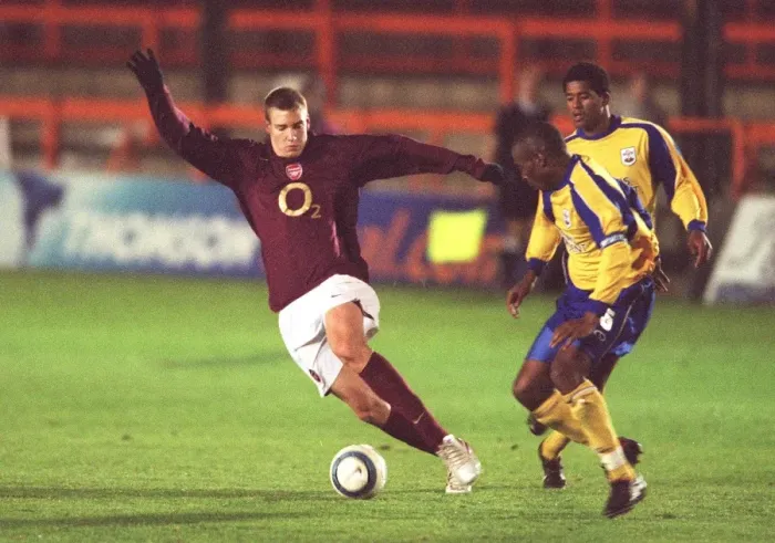 Framed Print : Bendtner vs. Kenton: Intense Rivalry in the FA Premier Reserve League - Arsenal Reserves vs. Southampton Reserves (14 / 11 / 05)