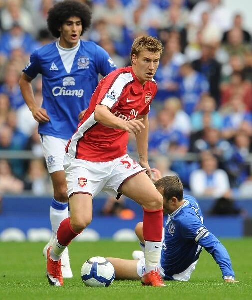 Bendtner's Brilliant Performance: Arsenal's Dominant 1-6 Win over Everton (August 15, 2009)