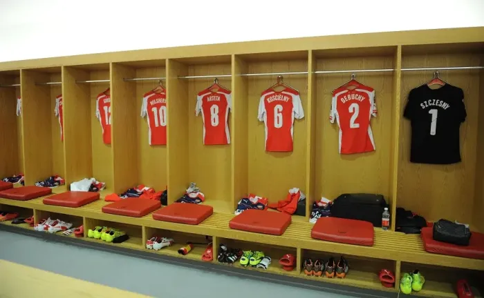Framed Print : Benfica v Valencia - Emirates Cup Framed Print : Benfica v Valencia - Emirates Cup