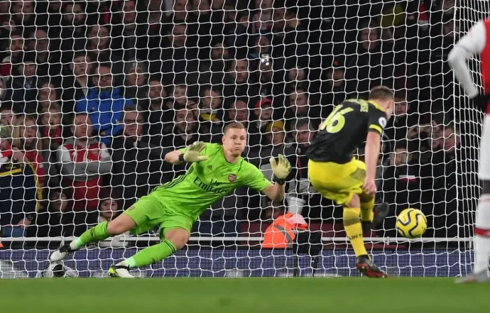 Framed Print : Bernd Leno (Arsenal) saves a penalty Framed Print : Bernd Leno (Arsenal) saves a penalty