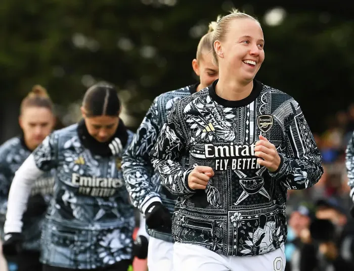 Framed Print : Beth Mead Gearing Up: Arsenal Women vs. Watford Women FA Cup Match