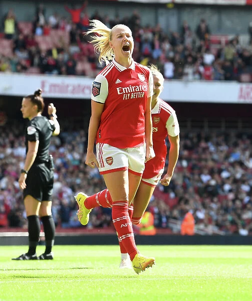 Beth Mead Scores First Goal: Arsenal Women Defeat Tottenham Hotspur in 2022-23 FA WSL Opener