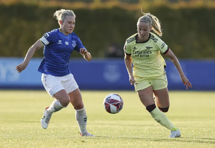 Framed Print : Beth Mead vs. Izzy Christiansen: Clash of the Stars in Everton Women vs. Arsenal Women FA WSL Match