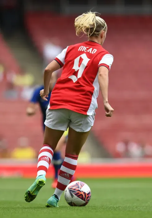 Framed Print : Beth Mead's Brilliant Performance: Arsenal Women vs Chelsea Women (Mind Series 2021-22)
