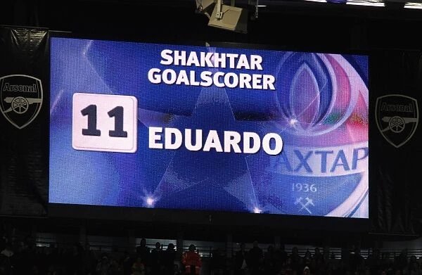 Big screen at Emirates. Arsenal 5: 1 Shakhtar Donetsk, UEFA Champions League