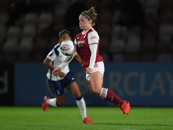 Framed Print : BOREHAMWOOD, ENGLAND - NOVEMBER 18: Kim Little of Arsenal during the FA Womens Continental League Cup match between Framed Print : BOREHAMWOOD, ENGLAND - NOVEMBER 18: Kim Little of Arsenal during the FA Womens Continental League Cup match between