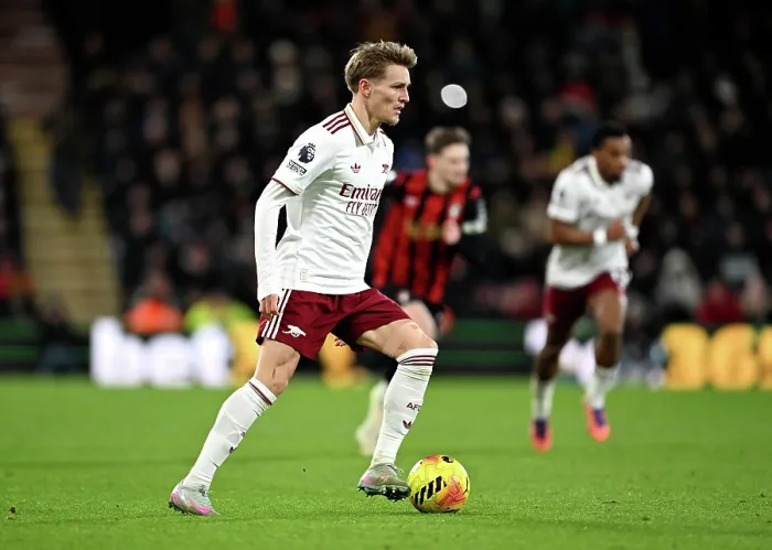 Framed Print : Bournemouth v Arsenal - Premier League Framed Print : Bournemouth v Arsenal - Premier League