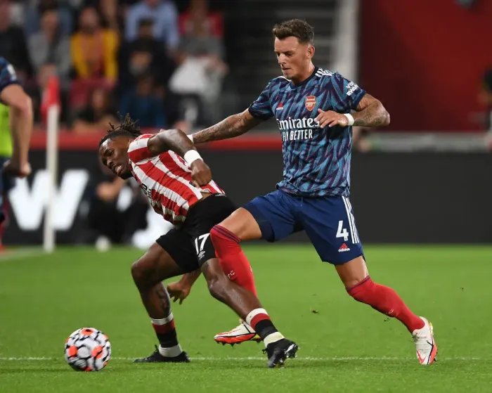 Framed Print : Brentford vs Arsenal: Clash Between Toney and White in Premier League Showdown Framed Print : Brentford vs Arsenal: Clash Between Toney and White in Premier League Showdown