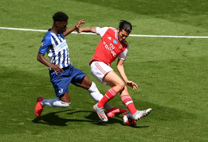 Framed Print : Brighton & Hove Albion v Arsenal FC - Premier League Brighton & Hove Albion v