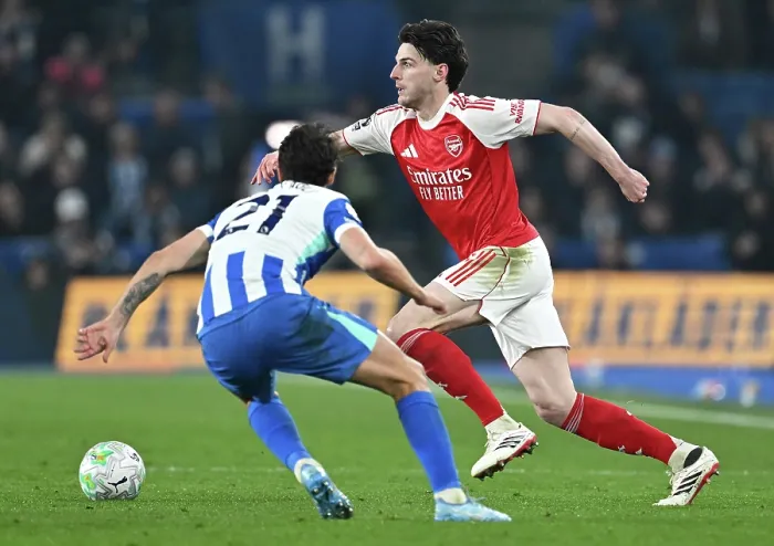Framed Print : Brighton & Hove Albion v Arsenal - Premier League Framed Print : Brighton & Hove Albion v Arsenal - Premier League