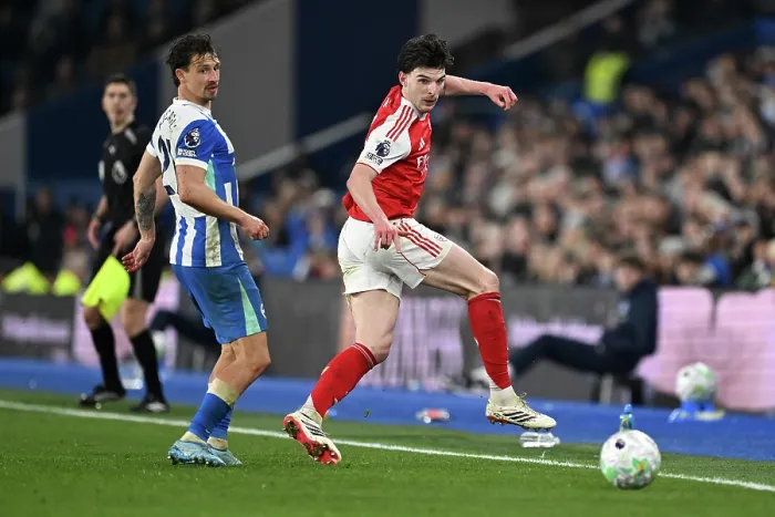 Framed Print : Brighton & Hove Albion v Arsenal - Premier League Framed Print : Brighton & Hove Albion v Arsenal - Premier League