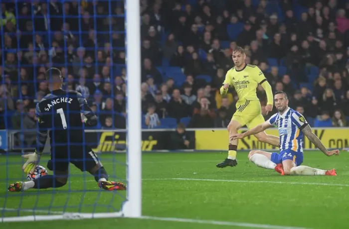 Framed Print : Brighton vs Arsenal: Emile Smith Rowe's Shot Saved by Robert Sanchez Framed Print : Brighton vs Arsenal: Emile Smith Rowe's Shot Saved by Robert Sanchez