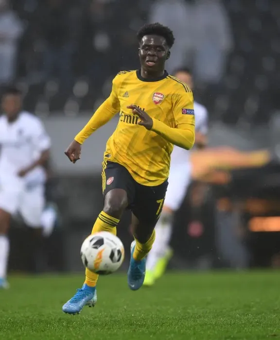 Framed Print : Bukayo Saka in Action: Arsenal vs Vitoria Guimaraes, UEFA Europa League 2019-20