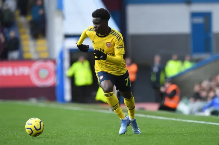 Framed Print : Bukayo Saka in Action: Burnley vs Arsenal, Premier League 2019-20 Framed Print : Bukayo Saka in Action: Burnley vs Arsenal, Premier League 2019-20