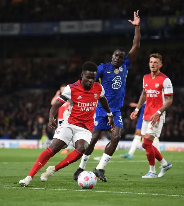 Framed Print : Bukayo Saka in Action: Chelsea vs. Arsenal, Premier League 2021-22
